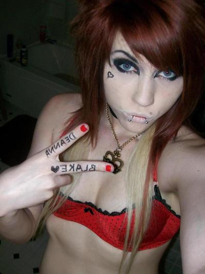 25P EMO CHICK