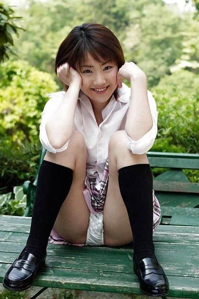 7P Asain Schoolgirl Panties