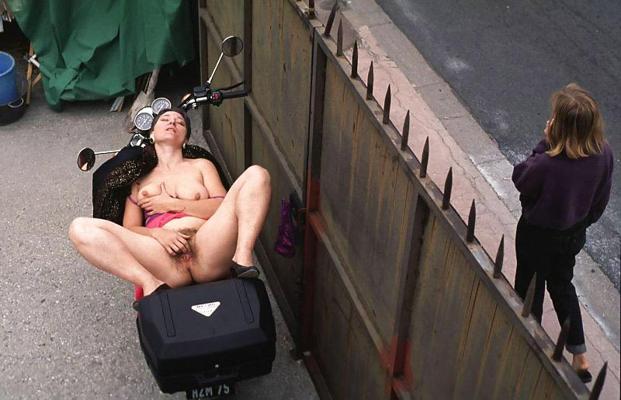 10P TheSandfly - DARE ME! Public Solo Fun
