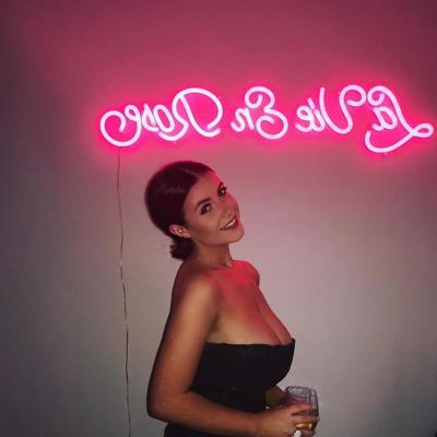 25P Super Hot Slut 21